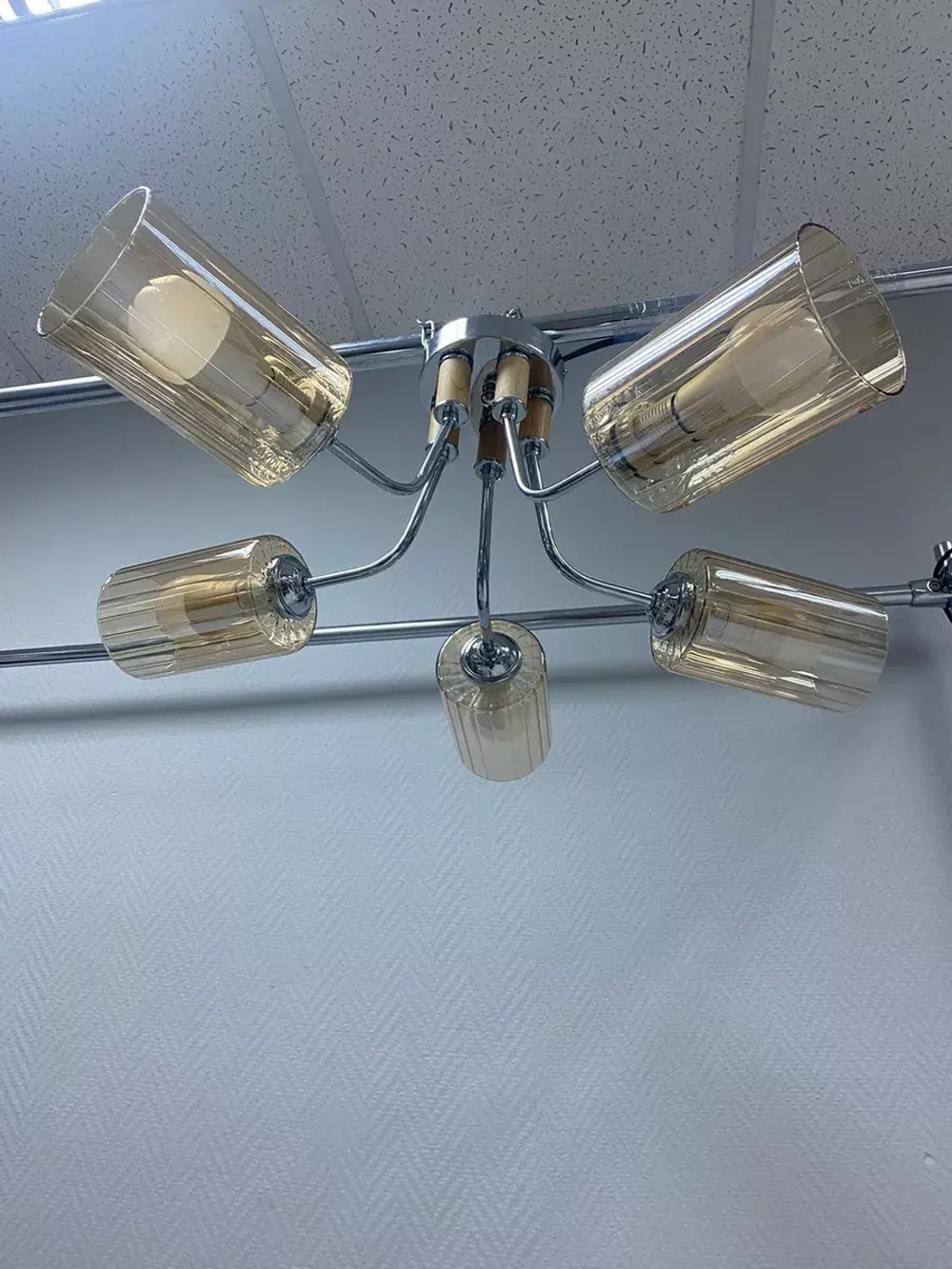 Люстра потолочная GETTI  E27*5*60W хром, светлое дерево