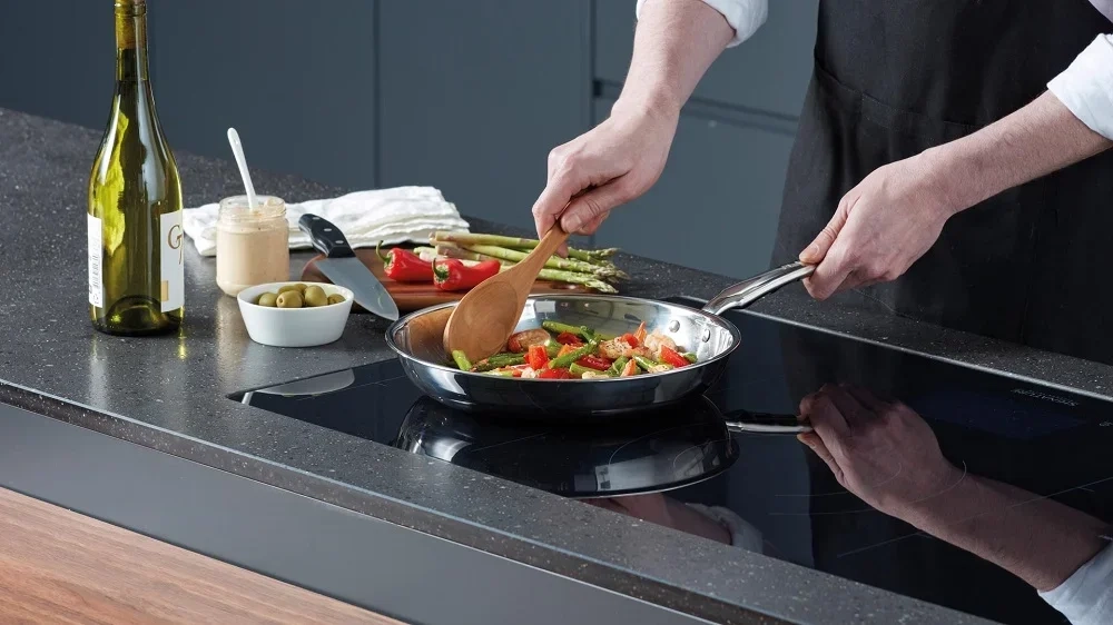 Индукционная варочная панель, ш. 93 см, черный Signature Kitchen Suite SKSIT3601G