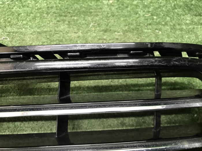 Решетка перед бампера VW Touareg 2 NF 14-18 R-Line