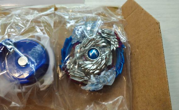 Волчок и лаунчер Nightmare Longinus Destroy B97 от Takara Tomy