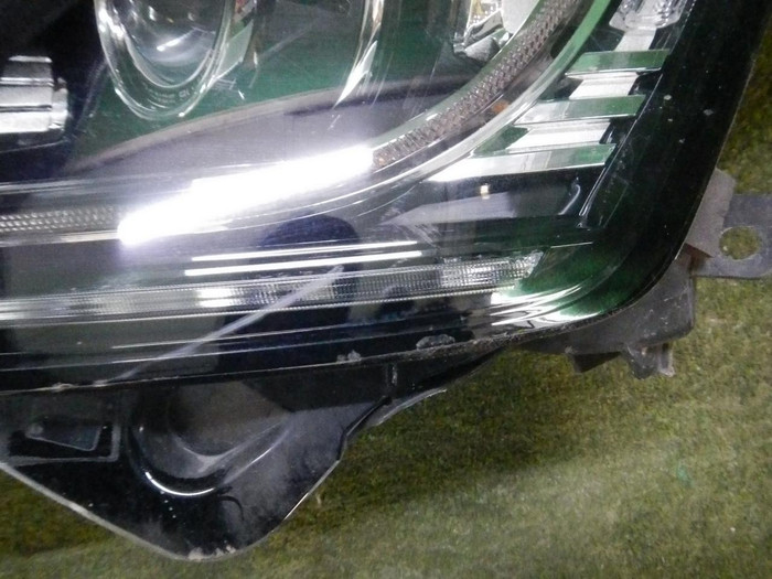 Фара левая Range Rover Vogue 4 (2012-2017) ксенон