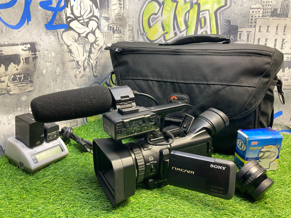 Sony HXR-NX70P