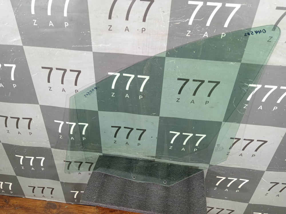 Стекло двери передней правой Peugeot 408 1 10-22 Б/У Оригинал 9676484180