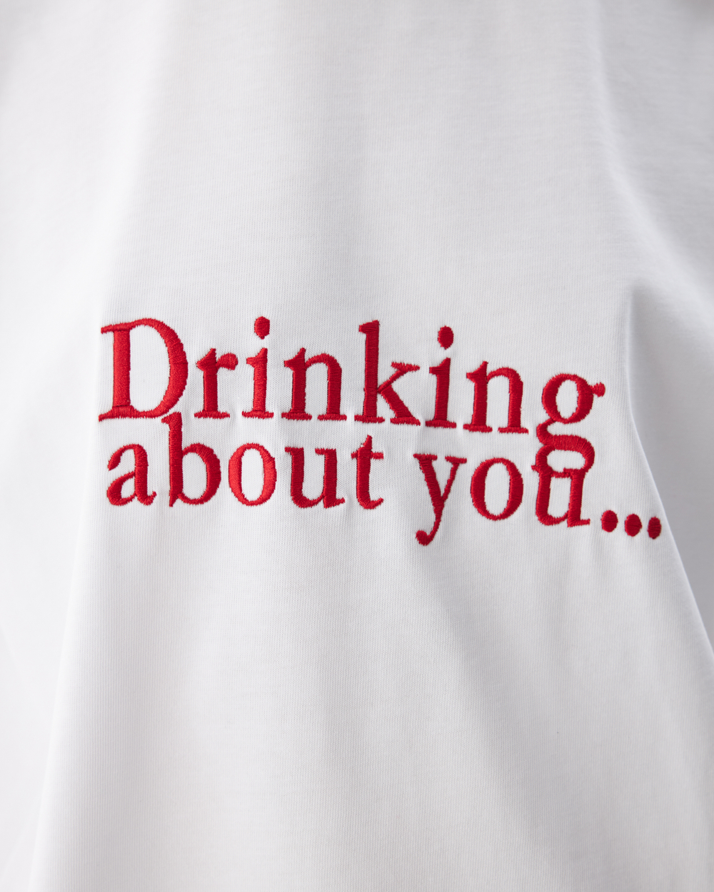 WHITE EMBROIDERED TSHIRT