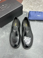 Лоферы Prada