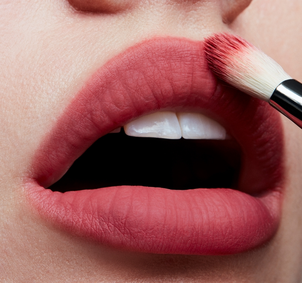 MAC Cosmetics Powder Kiss Lipstick - матовая помада, 3 g