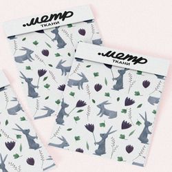 Ткань шифон серые зайцы с цветами