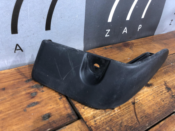 Брызговик задний правый Kia Rio 4 (FB) 17-20 Б/У Оригинал 86842H0000