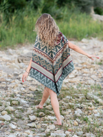 Пончо женское шерстяное с орнаментом