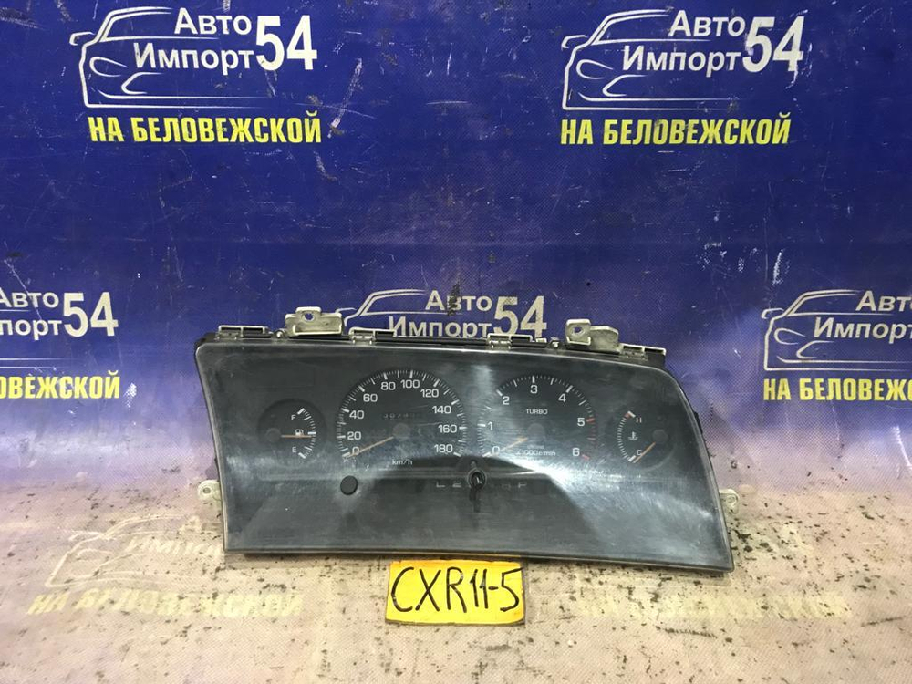 Щиток приборов TOYOTA ESTIMA 1992