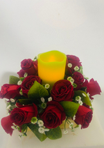 Полянка со свечой на постаменте