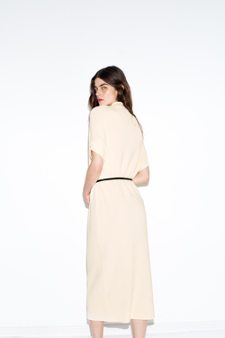 ZARA ТРИКОТАЖНОЕ ПЛАТЬЕ С РЕМНЕМ, ЭКРЮ