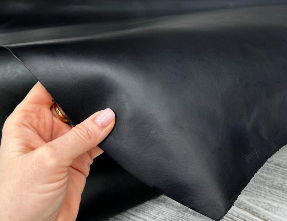 Vacchetta Wax Nero (0,8-0,9 мм), цв. Черный, натуральная кожа