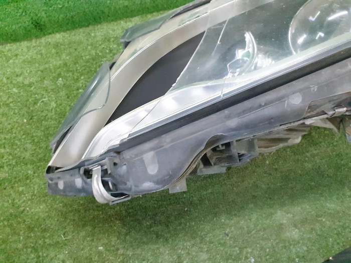 Битая Фара левая Mercedes S W222 (2017-2020) LED