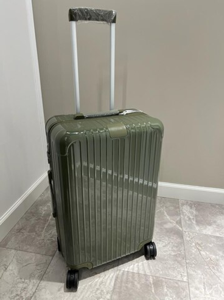 Чемодан Rimowa