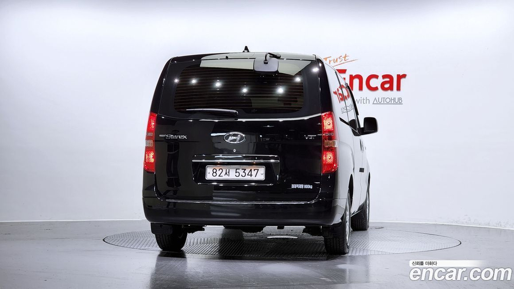 Hyundai The New Grand Starex Van 3-х местный (06.2020)