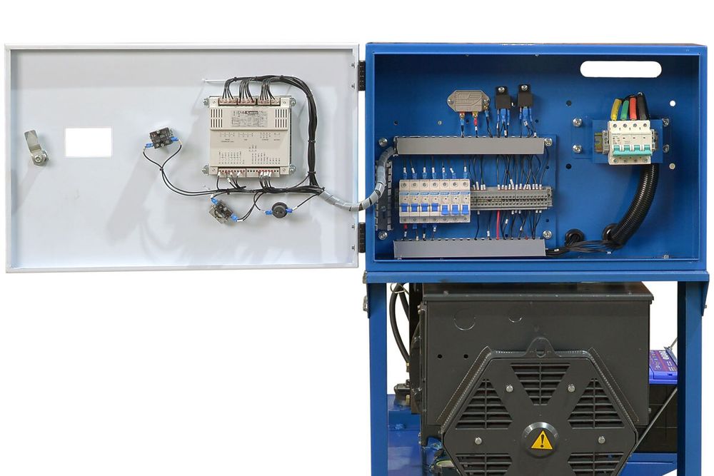 Дизельный генератор ТСС ЭД-30-Т400 в погодозащитном кожухе на прицепе арт. 025303