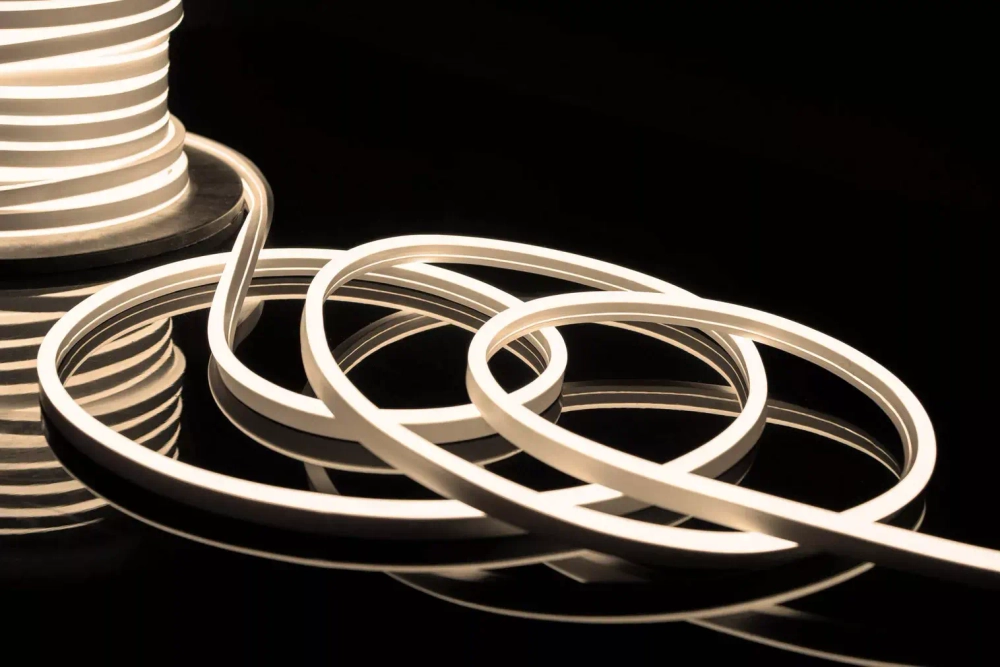 Неон гибкий односторонний 8*16 мм., 220В, теплые белые LED лампы 120 шт на 1 м, бухта 50 м, Teamprof (TPF-FX816-120-220V-W/WW)