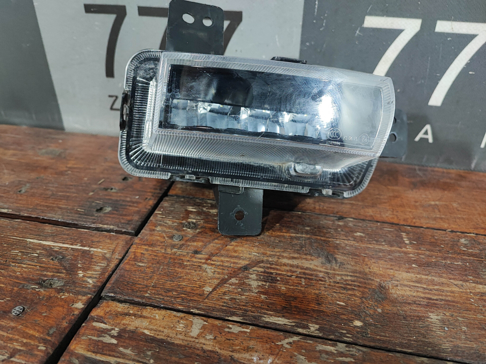 ПТФ передняя правая Geely Coolray 19-нв Б/У Оригинал 6600107979