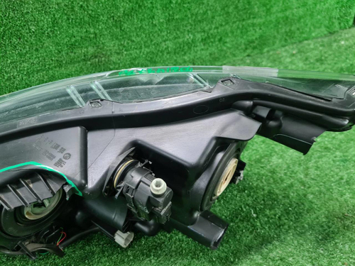 Битая Фара правая Nissan Qashqai 2 j11 (17-23) галоген