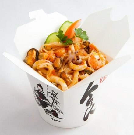 Wok с морепродуктами