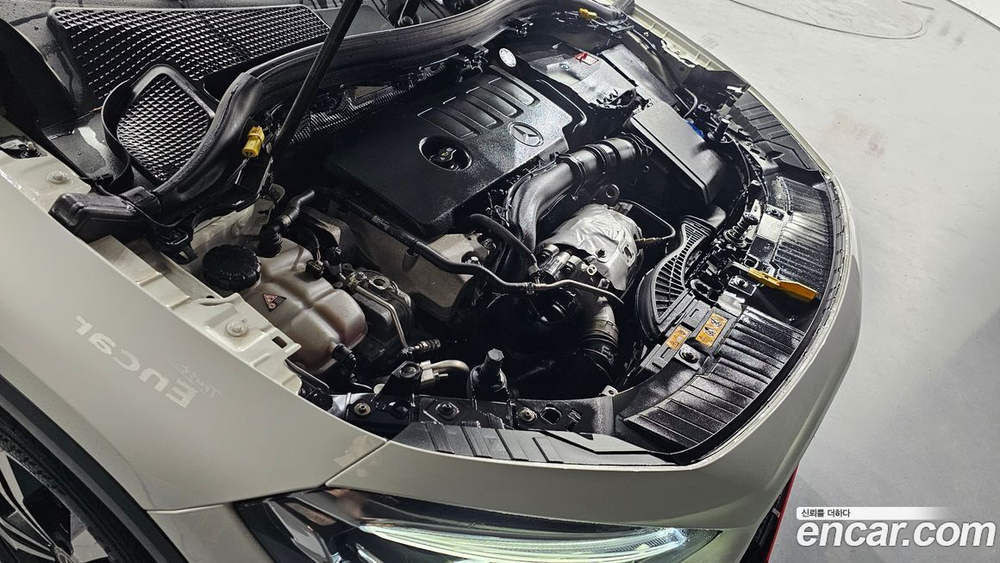 Mercedes-Benz GLA-Class H247 GLA220 (03.2021)
