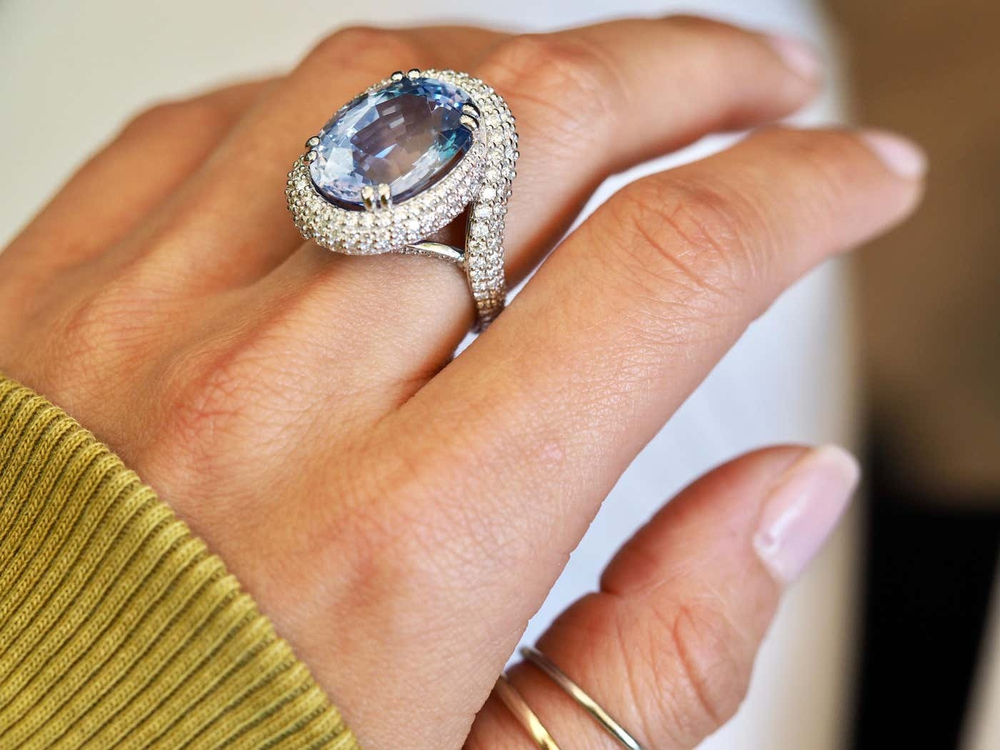 Кольцо с цейлонским сапфиром 15,67 ct с GIA сертификатом