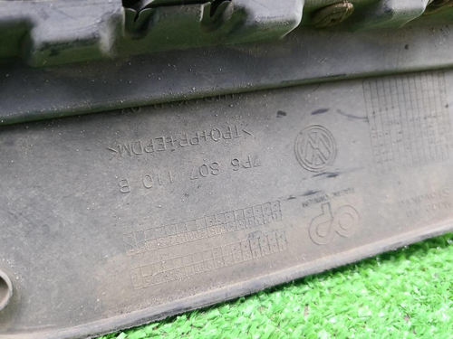 Юбка переднего бампера VW Touareg 2 NF (2014-2018)