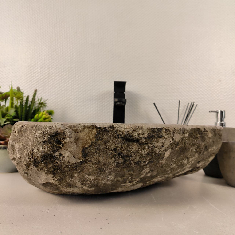 Раковина из речного камня RS-65592 48*44*15 0856
