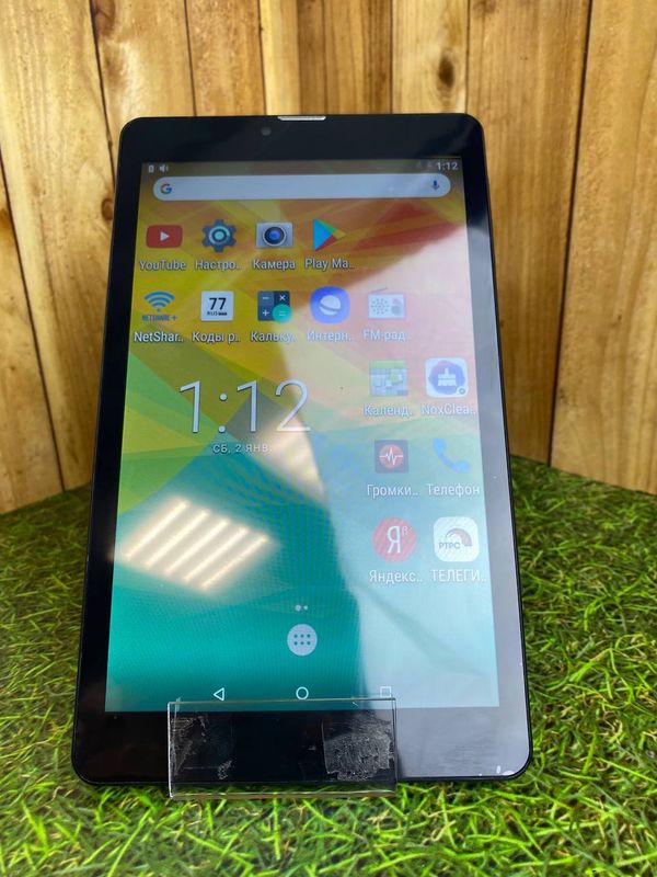 Планшет Prestigio MUZE 3718 16 ГБ 3G черный Витринный