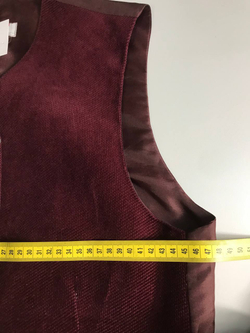 Жилетка Avanti модного оттенка, маркировка S, визуально на 44/46 размер