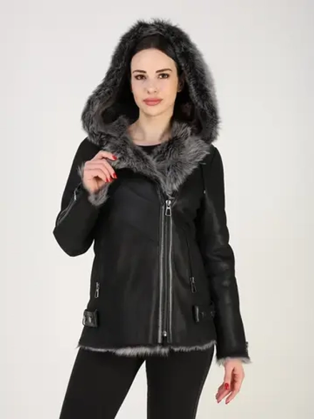 Дубленка зимняя натуральная с капюшоном короткая