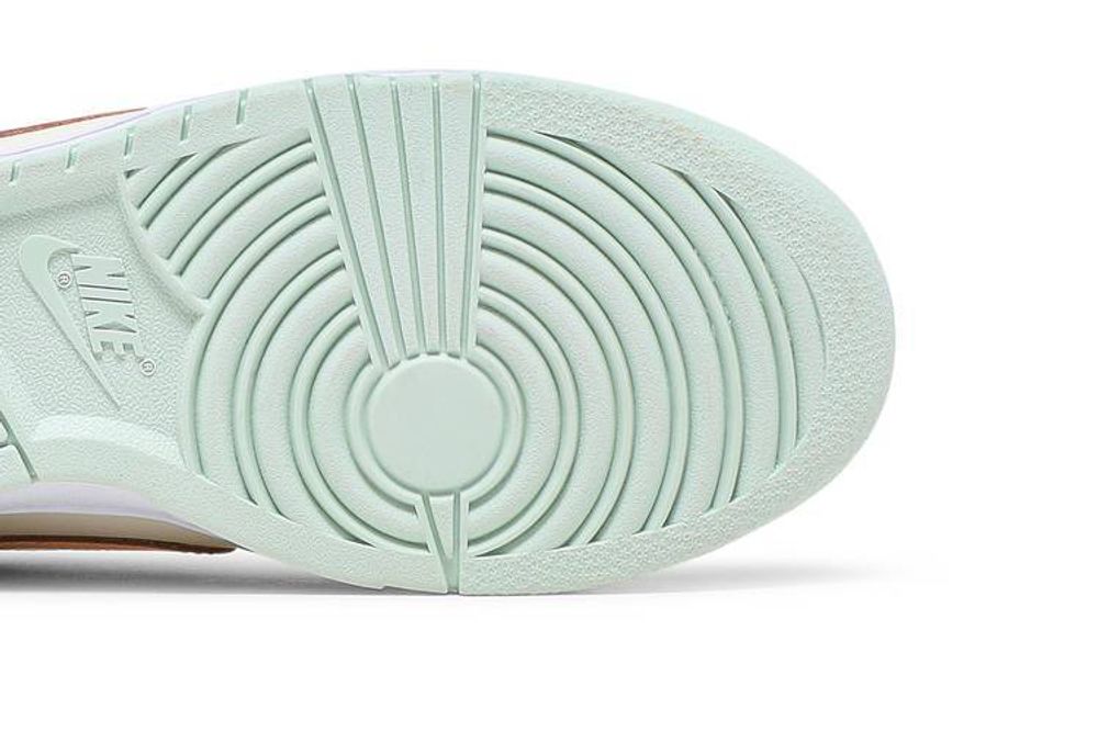 Кроссовки Nike Dunk Low Barely Green (Женская размерная сетка)