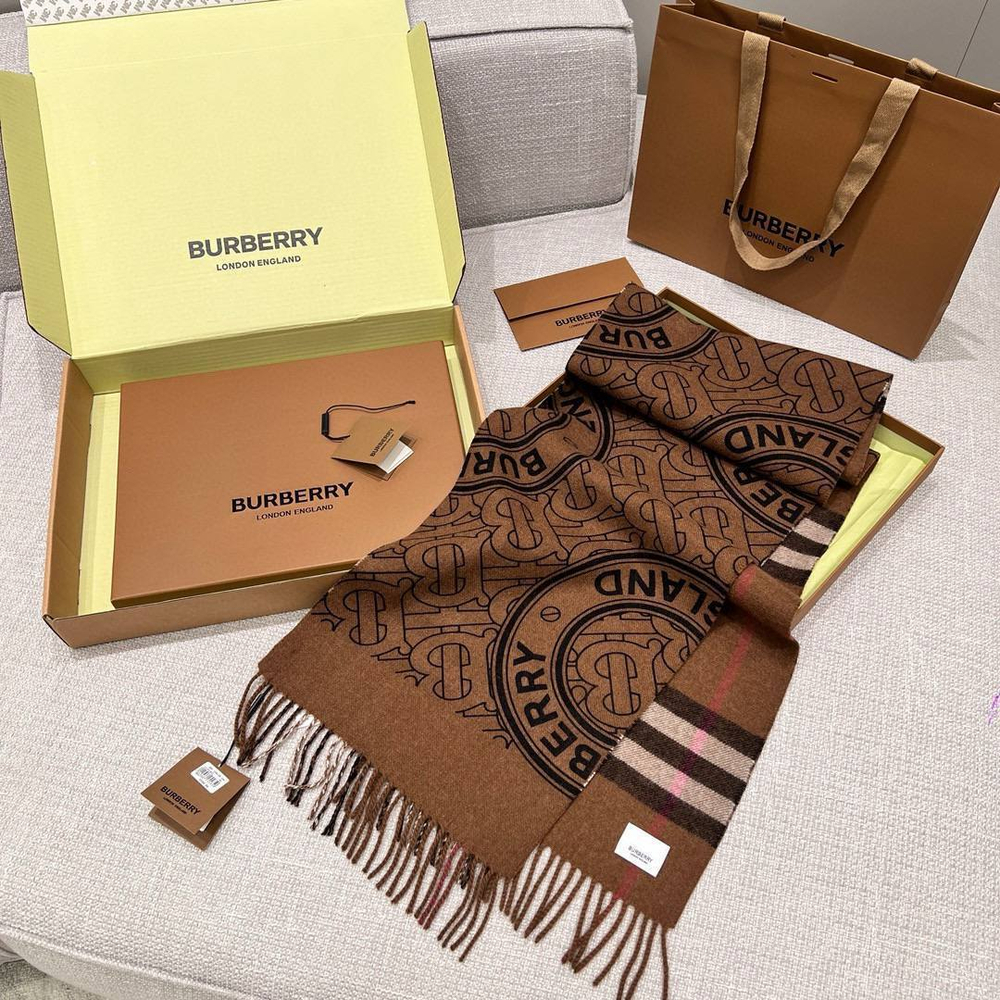 Шарф Burberry