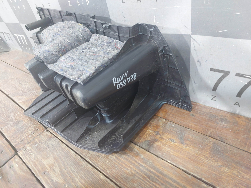 Ящик для инструмента Toyota RAV4 IV (XA40) 15-19 Б/У Оригинал 6499742050