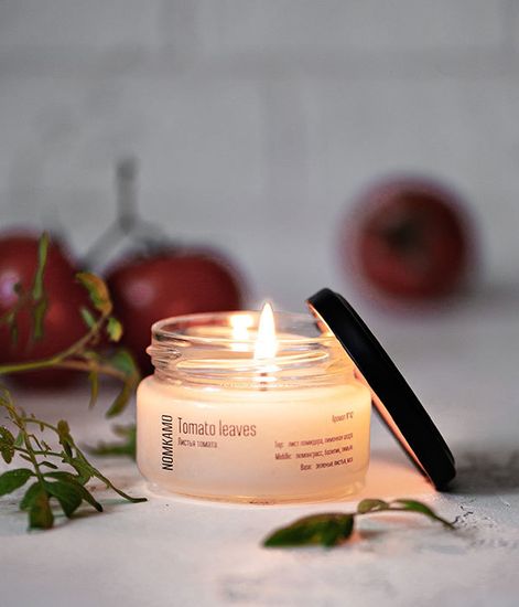 №42 Листья томата, ароматическая свеча Library, Nomkamo
