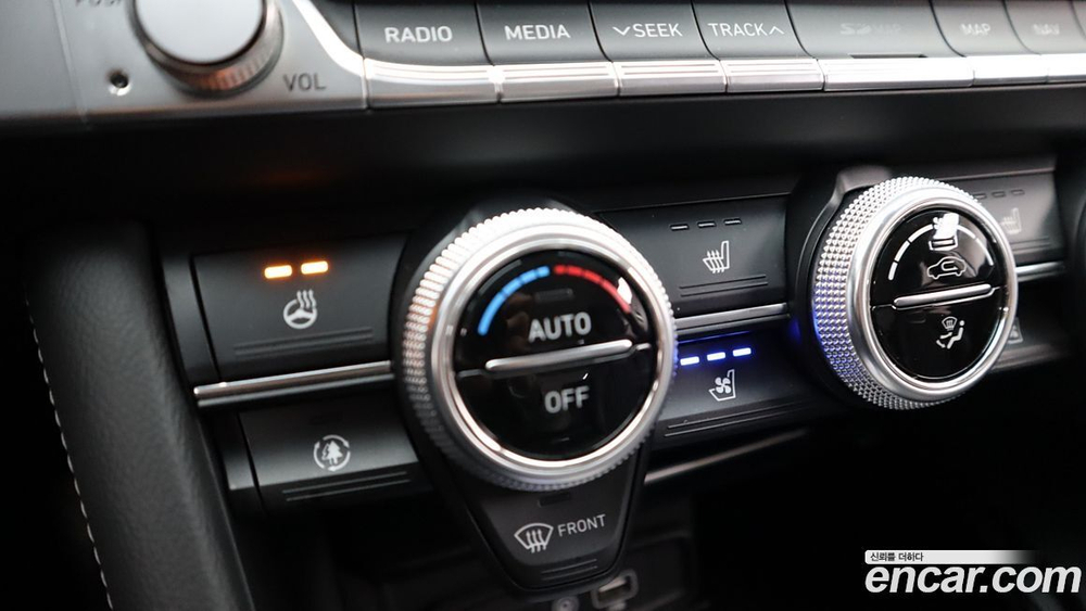 Genesis G70 2.0T (02.2020)