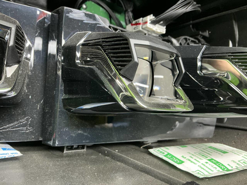 Битая Фара правая Zeekr 009 (2022-н.в.) LED