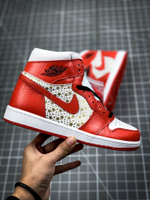 AIR JORDAN RETRO 1 HIGH OG X SUPREME WHITE/RED/GOLD-BLACK