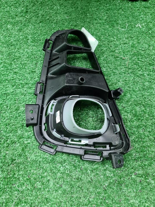 Накладка ПТФ левая Kia Picanto 3 JA (2017-2021)