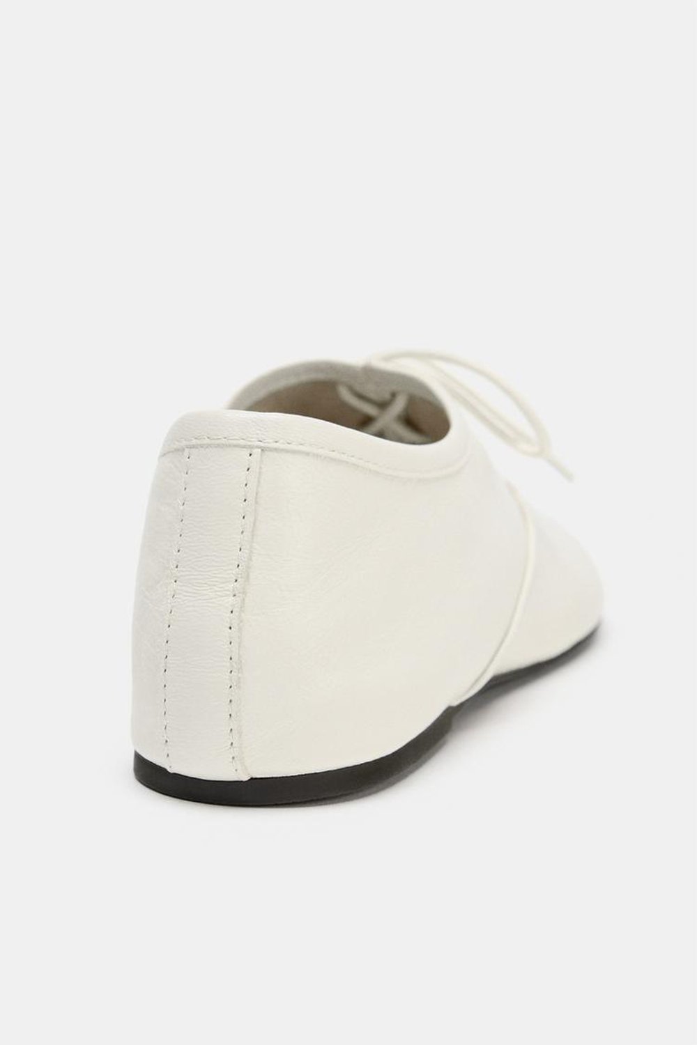 ZARA КОЖАНЫЕ ТУФЛИ НА ПЛОСКОЙ ПОДОШВЕ СО ШНУРОВКОЙ, ЭКРЮ