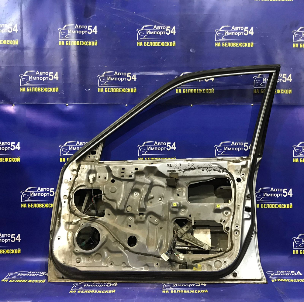 Дверь передняя правая TOYOTA CORSA 1994