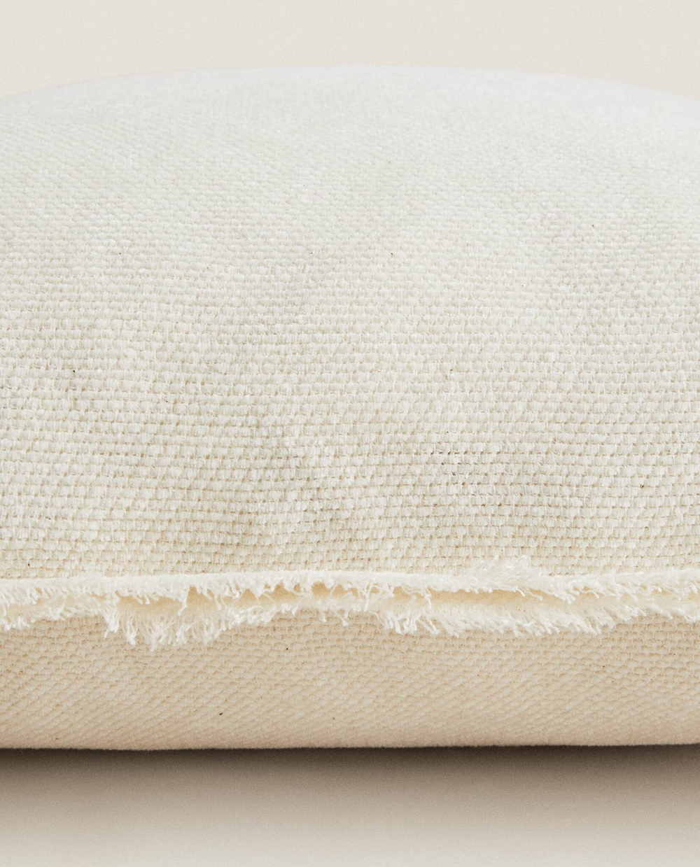 ZARA HOME ЧЕХОЛ ДЛЯ ДЕКОРАТИВНОЙ ПОДУШКИ ИЗ СИНЕЛИ, БЕЖЕВЫЙ