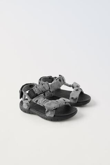 ZARA САНДАЛИИ С ПРИНТОМ, ЧЕРНЫЙ