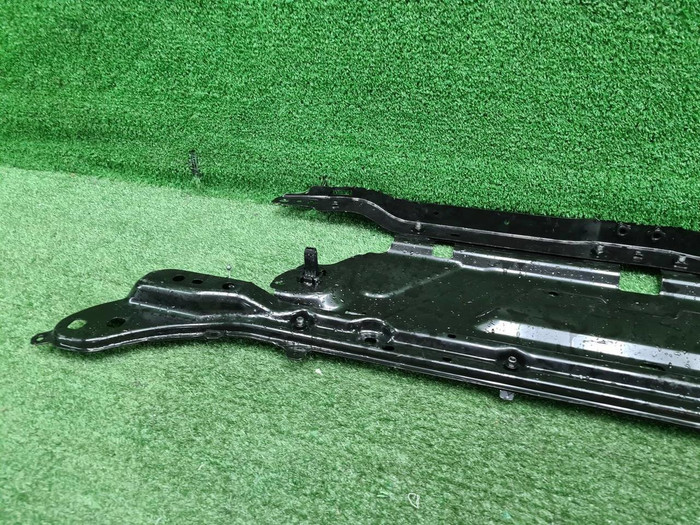 Телевизор верхняя часть BMW 3er G20 (2018-н.в.)