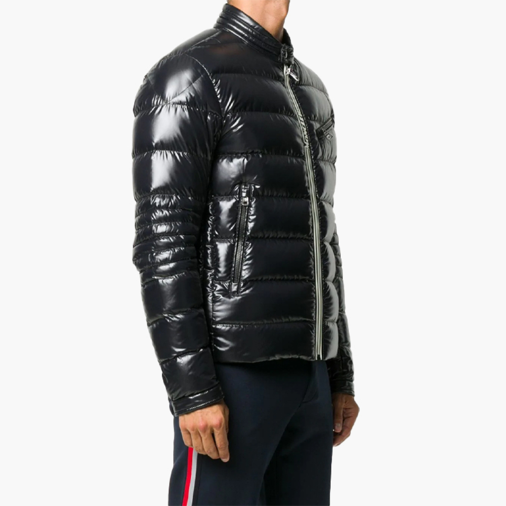 Куртки Moncler Caroux Logo, F20911A5810068950999