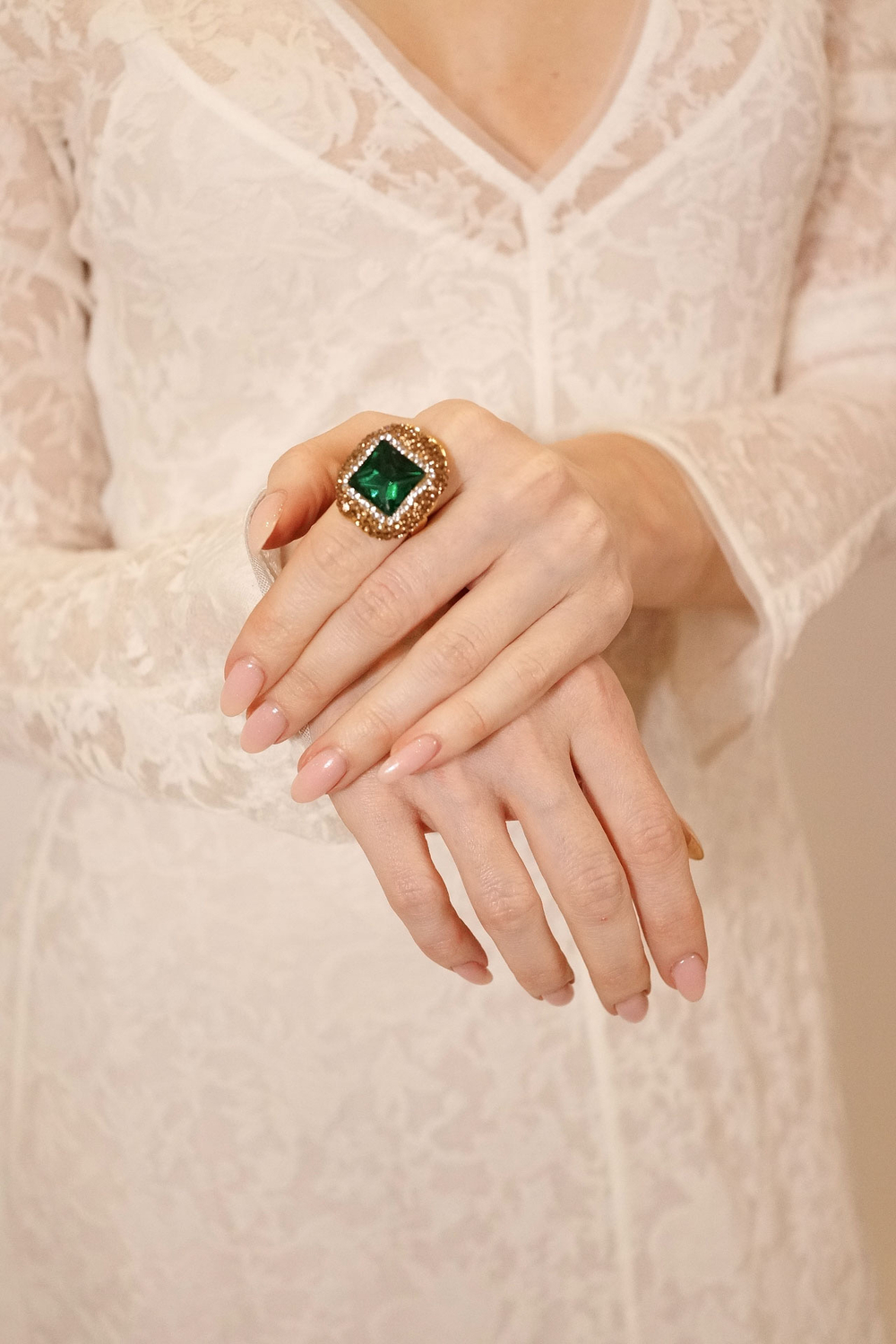 D8157C15-915F-404E-BC7F-A31711BA9547