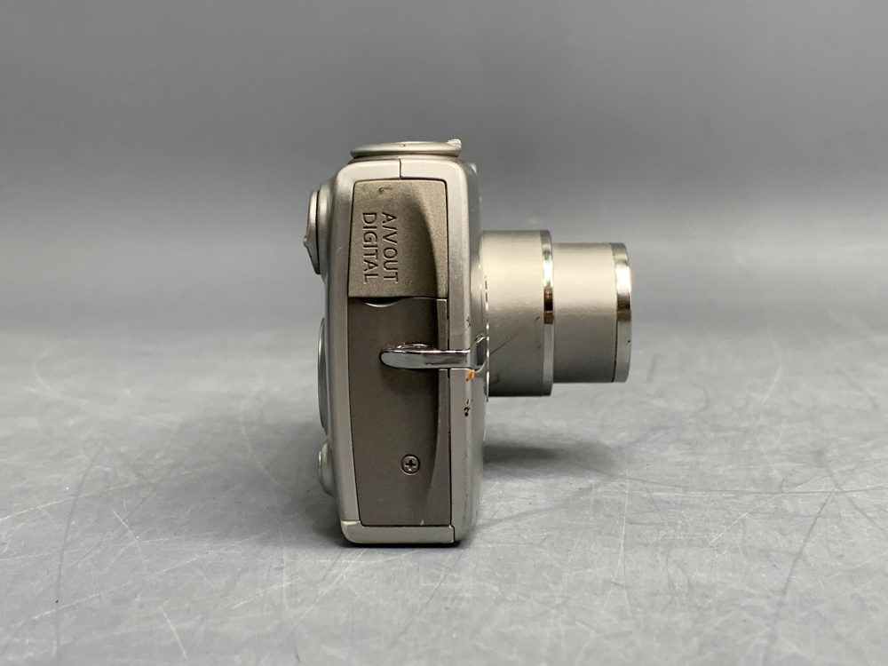 Canon IXUS 700, Нерабочий, Объектив не задвигает