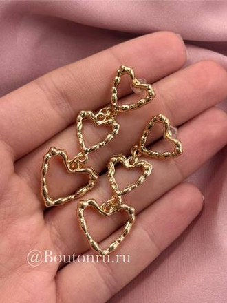 Серьги золотистые с подвесными сердечками