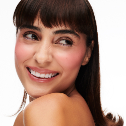 MAC Cosmetics Glow Play Blush - Розовый хайлатер для скул оттенок Big Diva Energy, 7 g